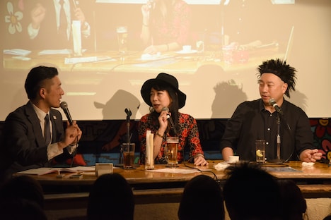 左からキクチウソツカナイ。、椿鬼奴、レイザーラモンRG。