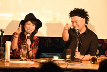 左から椿鬼奴、レイザーラモンRG。