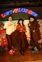 左からキクチウソツカナイ。、椿鬼奴、レイザーラモンRG。