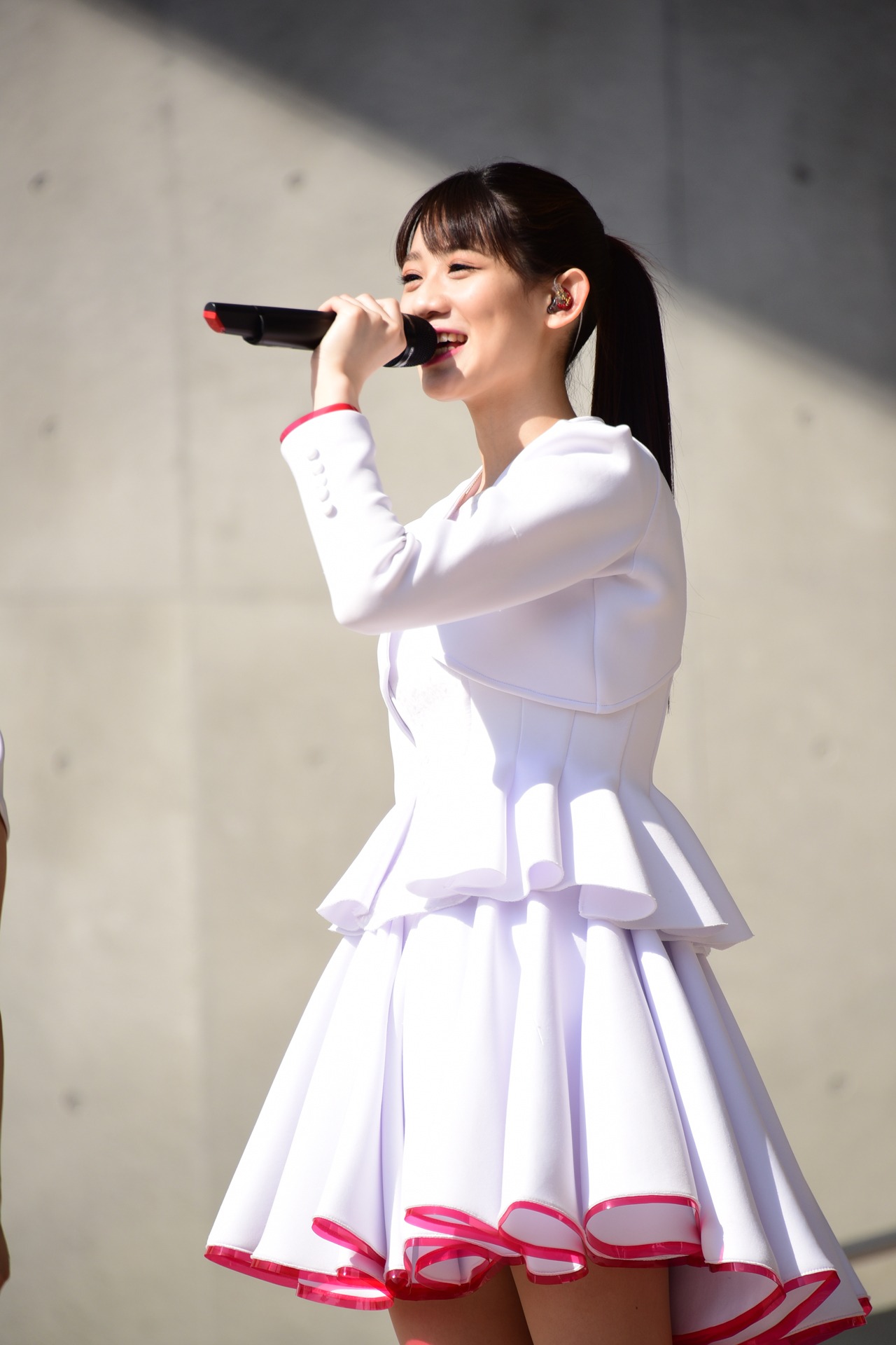 秋本帆華