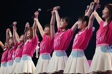 =LOVE「初めまして、＝LOVEです。」の様子。（写真提供：SACRA MUSIC）