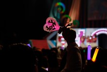 =LOVE「初めまして、＝LOVEです。」の様子。（写真提供：SACRA MUSIC）