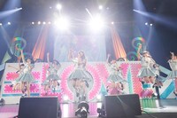 =LOVE「初めまして、＝LOVEです。」の様子。（写真提供：SACRA MUSIC）