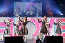 Someday Somewhere「この恋はトランジット」を披露する高松瞳、山本杏奈、諸橋沙夏、瀧脇笙古、大場花菜、音嶋莉沙。（写真提供：SACRA MUSIC）