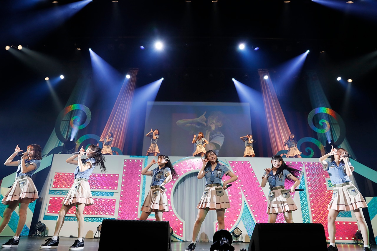 =LOVE「初めまして、＝LOVEです。」の様子。（写真提供：SACRA MUSIC）