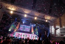 =LOVE「初めまして、＝LOVEです。」の様子。（写真提供：SACRA MUSIC）