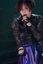 「蒼井翔太 LIVE 2019 WONDER lab. I」東京・武蔵野の森総合スポーツプラザ メインアリーナ公演の様子。（撮影：上飯坂一、藤森勇気）