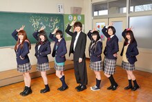 私立恵比寿中学と川谷絵音。