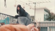 欅坂46「ヒールの高さ」ミュージックビデオのワンシーン。