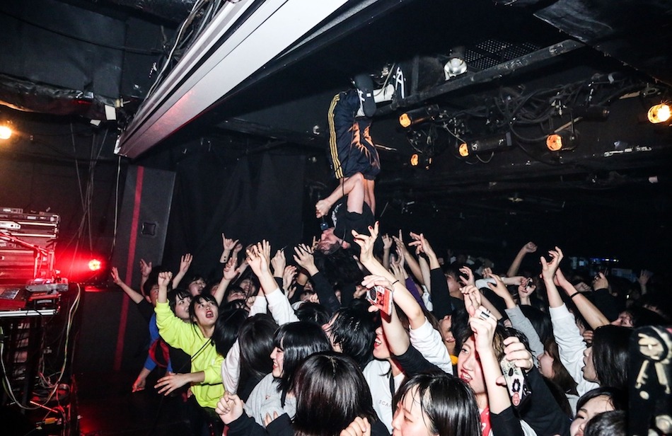 「NU BLACK」東京・Shibuya Milkyway公演の様子。（撮影：fukumaru）