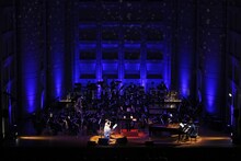 「billboard classics Salyu with小林武史 premium symphonic concert 2019 -Valentine's Special-」の様子。（撮影：フォトスタジオアライ 豊嶋良仁）