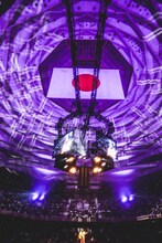 あいみょん「AIMYON BUDOKAN -1995-」の様子。（撮影：鈴木友莉）