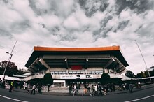 amazarashi「朗読演奏実験空間“新言語秩序”」公演当日の日本武道館。