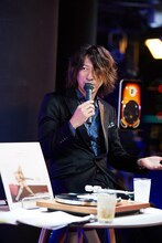 TAKURO（撮影：田辺佳子）