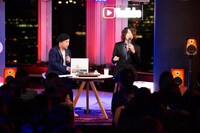 TAKURO「Journeywithout a map II」トーク＆アナログ盤先行試聴イベントの様子。（撮影：田辺佳子）