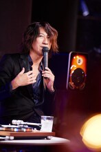 TAKURO（撮影：田辺佳子）