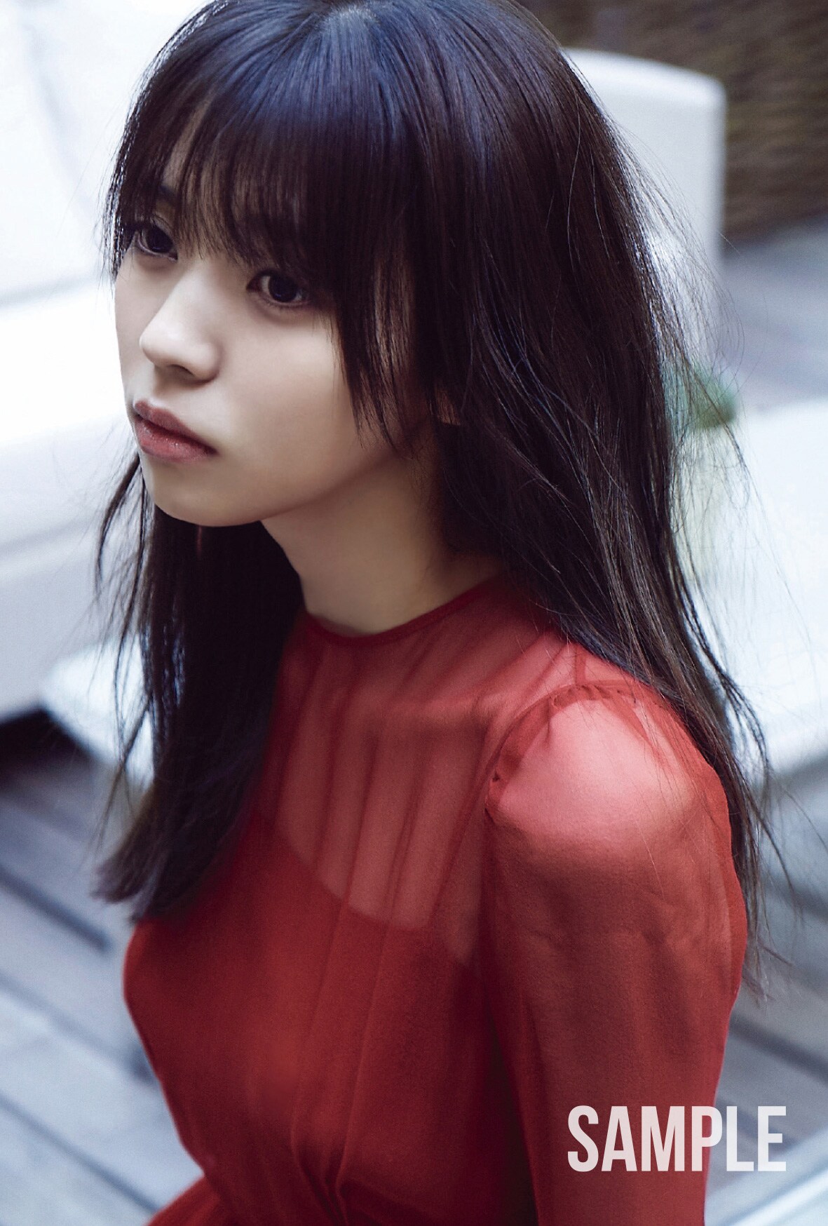 小林由依「感情の構図」TSUTAYA限定特典の生写真見本。 - 小林