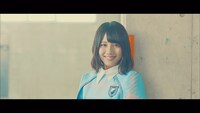 けやき坂46「君に話しておきたいこと」MVのワンシーン。