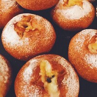 「まよわず追いマヨパン」のイメージ。