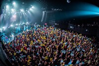 あゆみくりかまき「ボクらの熊魂2019～お前もまたぎにしてやろうか!!TOUR～」東京・マイナビBLITZ赤坂公演の様子。（写真提供：SMEレコーズ）
