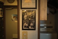 SITEの部屋に貼られたTHE BLUE HEARTSの写真。