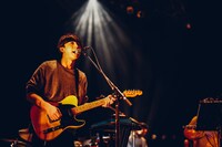 橋本翼（G, Cho / cero）（撮影：西槇太一）