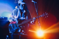 柏原譲（B / フィッシュマンズ）（撮影：西槇太一）