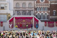 超特急のユニバーサル・スタジオ・ジャパンでのライブの様子。