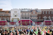 超特急のユニバーサル・スタジオ・ジャパンでのライブの様子。