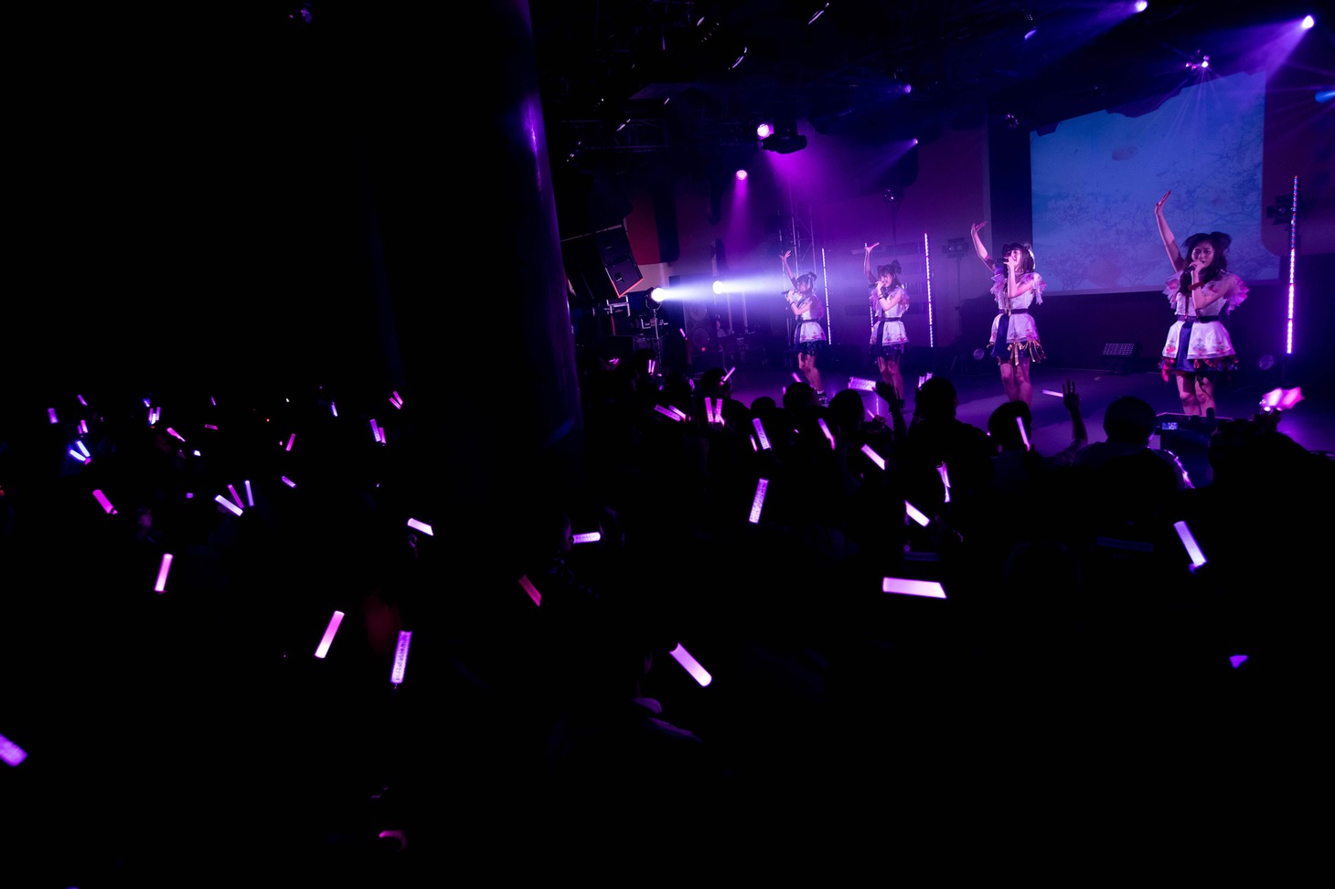 マジカル・パンチライン「3rd Anniversary One Man Live～新しい靴で、大好きなキミのもとへ～」の様子。