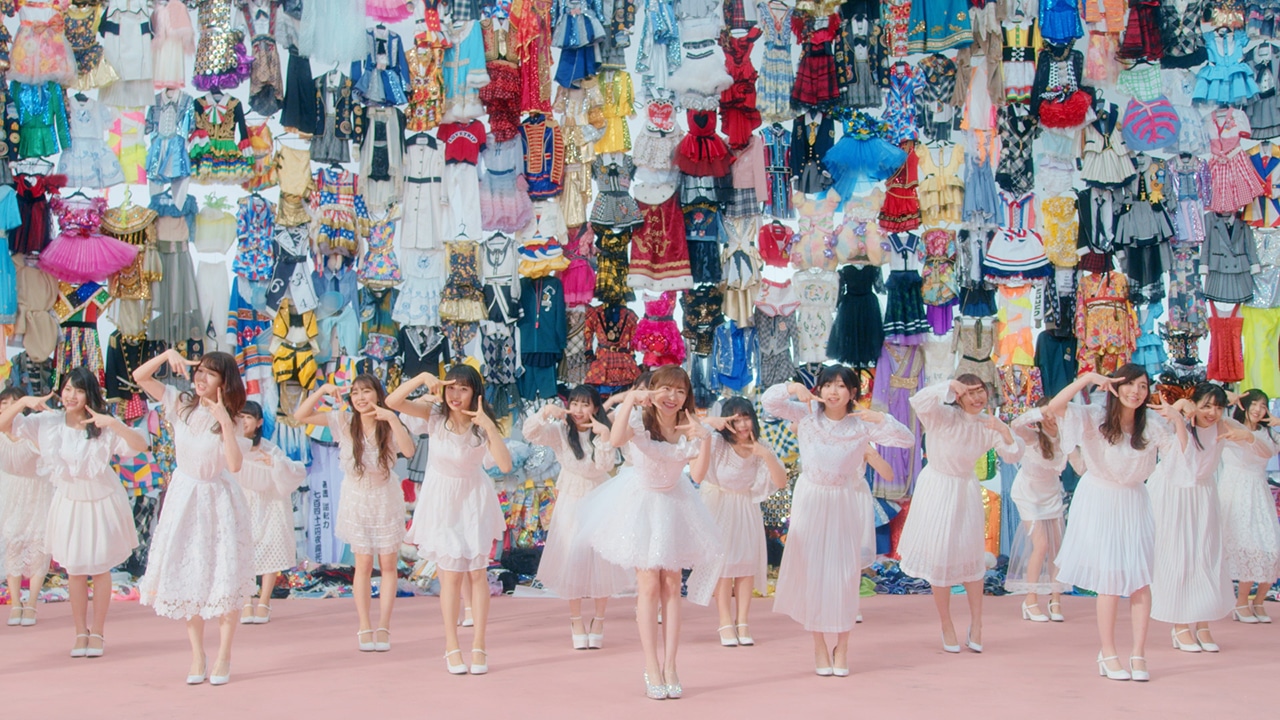 AKB48「ジワるDAYS」ミュージックビデオのワンシーン。