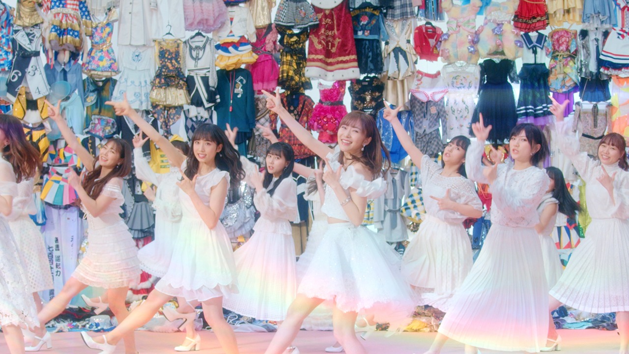 AKB48「ジワるDAYS」ミュージックビデオのワンシーン。