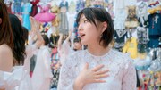 AKB48「ジワるDAYS」ミュージックビデオのワンシーン。