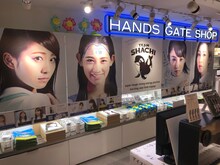 「TEAM SHACHI POP UP SHOP」の様子。