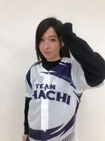 ミズノのコラボユニフォームを着た大黒柚姫。