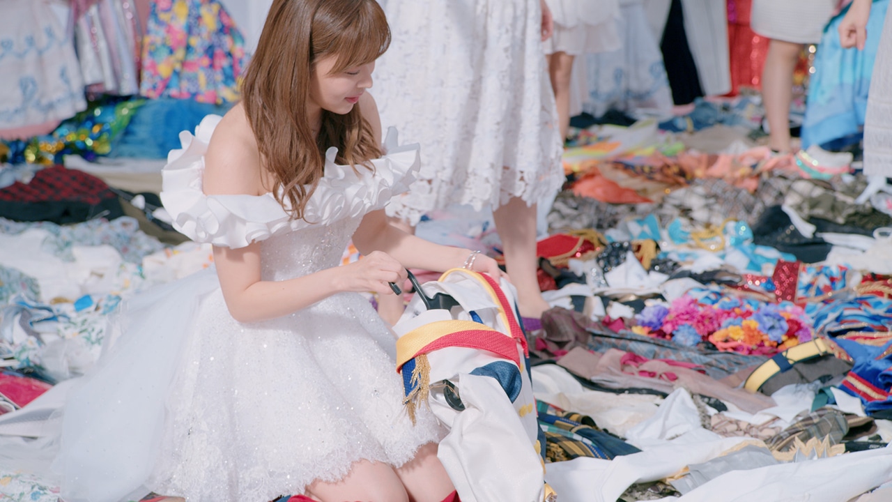 AKB48「ジワるDAYS」ミュージックビデオのワンシーン。
