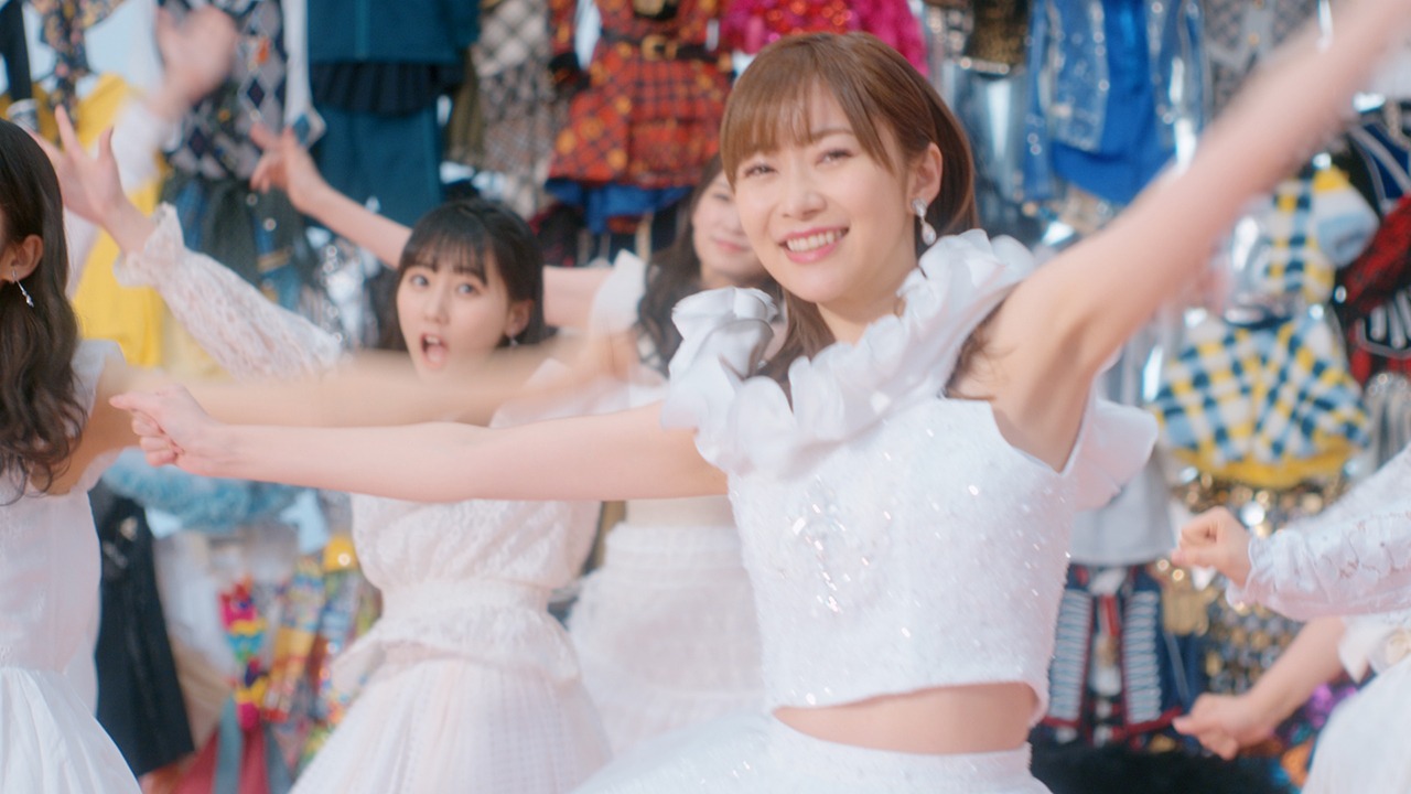 AKB48「ジワるDAYS」ミュージックビデオのワンシーン。