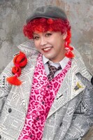 ぺえ扮するアベコベ刑事。