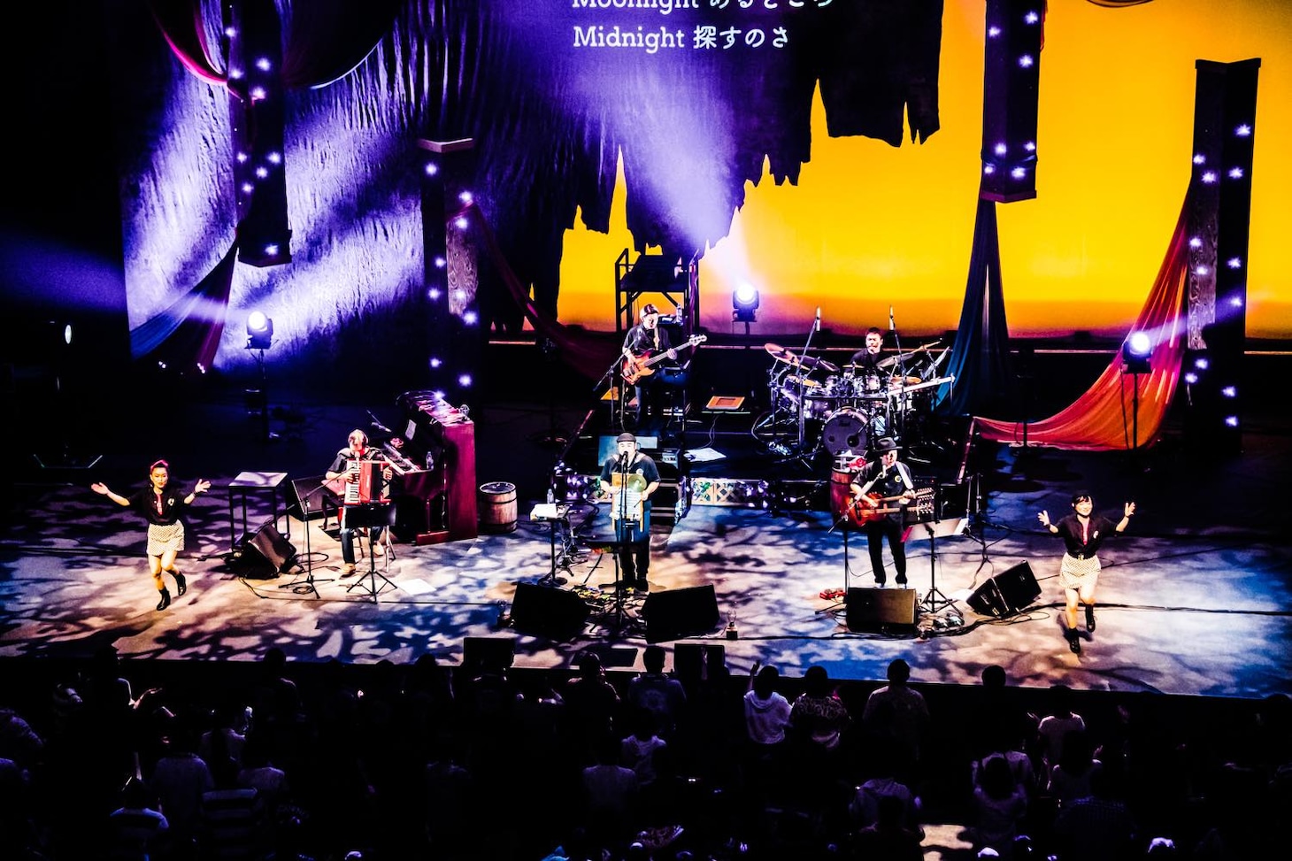 「第23回 BEGINコンサートツアー2019」の様子。（撮影：浜野カズシ）