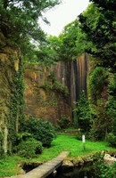 山形・瓜割石庭公園