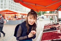 「高山一実写真集 独白」より。（撮影：嶌村吉祥丸）