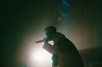 in-d（THE OTOGIBANASHI'S）（Photo by takaki iwata）