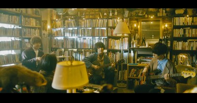 ab initio「歓喜」ミュージックビデオのワンシーン。