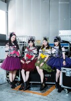 ももいろクローバーZのポスター画像。