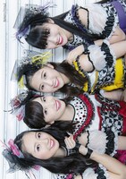 ももいろクローバーZのポスター画像。