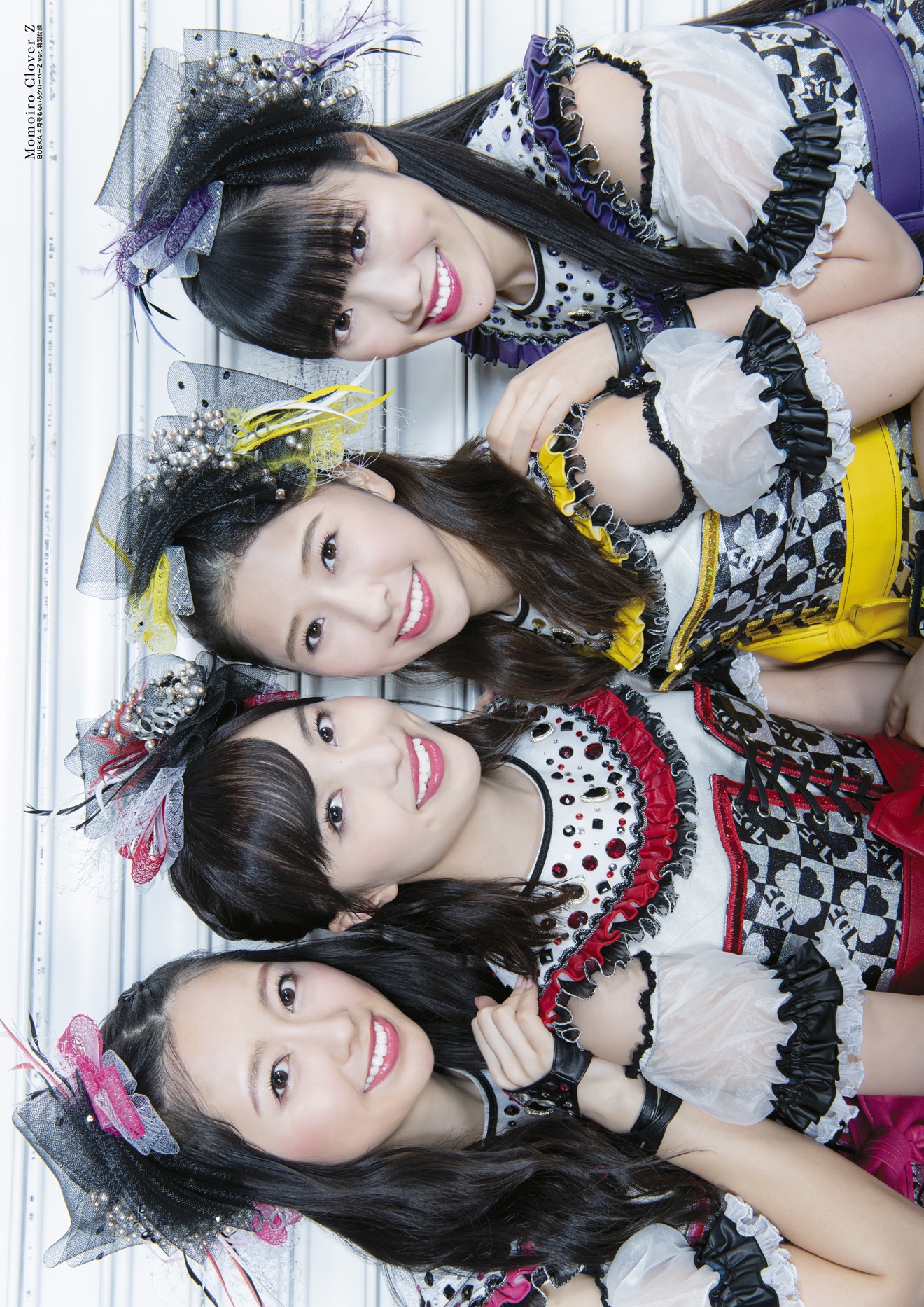 ももいろクローバーZのポスター画像。