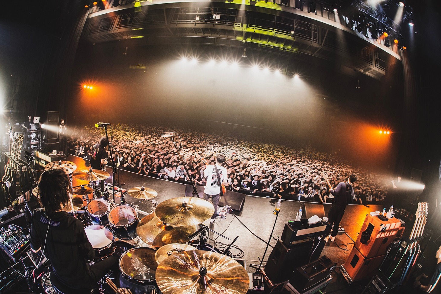 Nothing's Carved In Stone「SPECIAL ONE-MAN LIVE "BEGINNING"」の様子。（Photo by TAKAHIRO TAKINAMI）