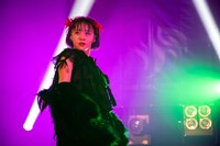 平澤芽衣（THERE THERE THERES）（撮影：稲垣謙一）