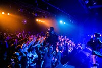 THERE THERE THERES（撮影：稲垣謙一）