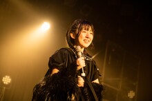 朝倉みずほ（THERE THERE THERES）（撮影：稲垣謙一）